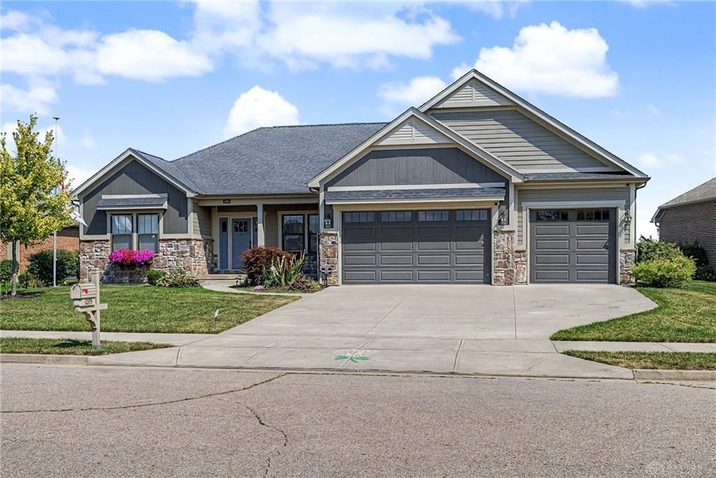 1095 Rosenthal Drive, Troy, OH 45373 Main Photo