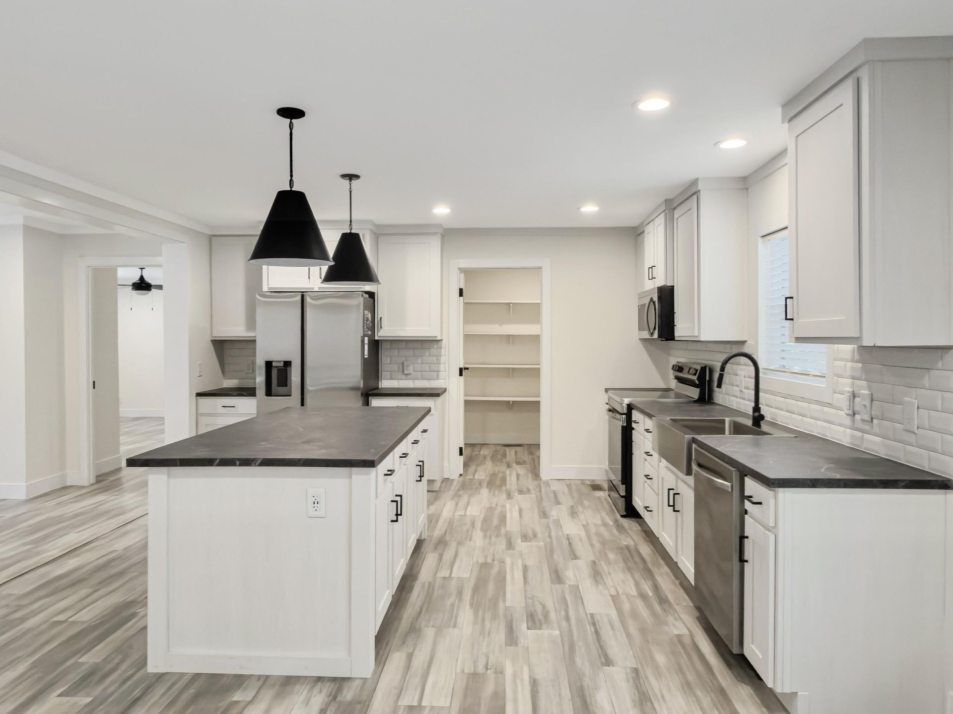 6156 State Road S-10-2077 Photo 12