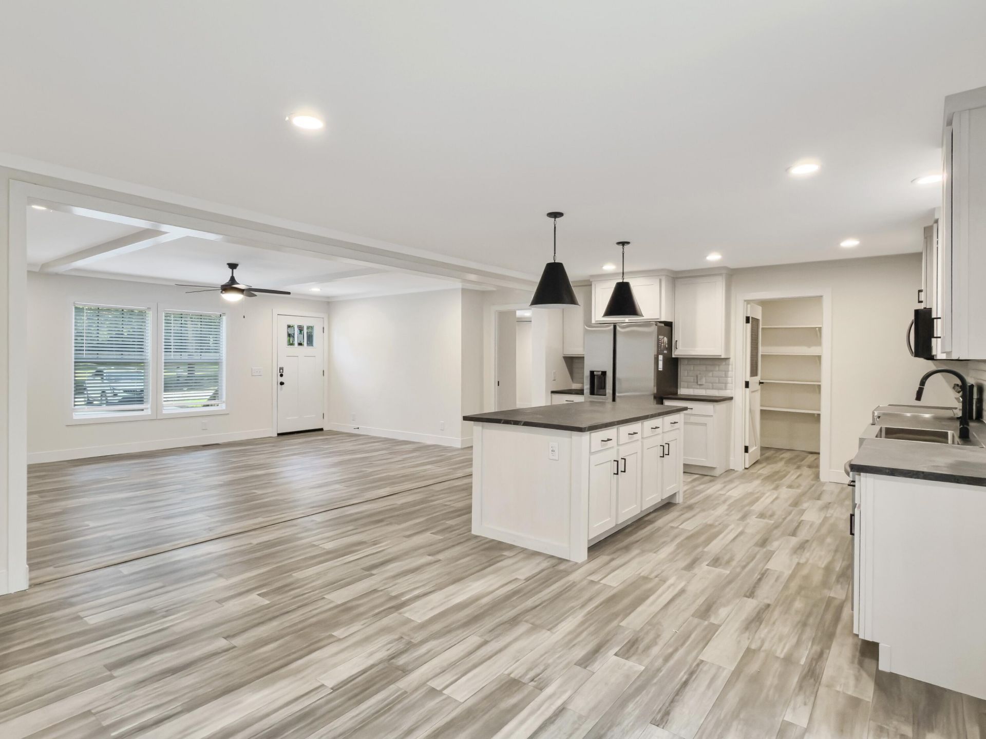 6156 State Road S-10-2077 Photo 14