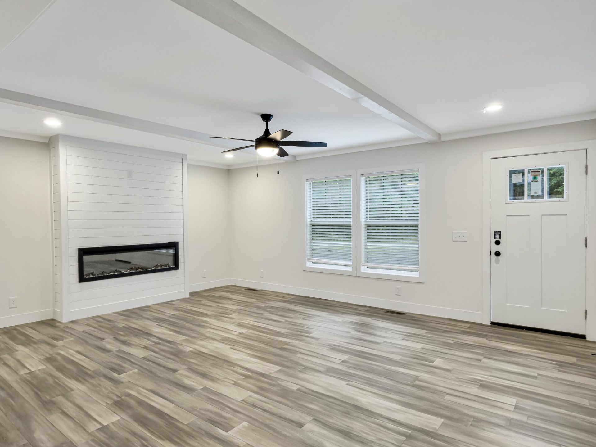6156 State Road S-10-2077 Photo 5