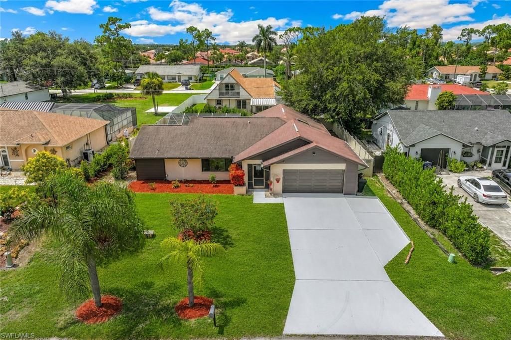 9166 King Rd E, Fort Myers, FL 33967 Main Photo