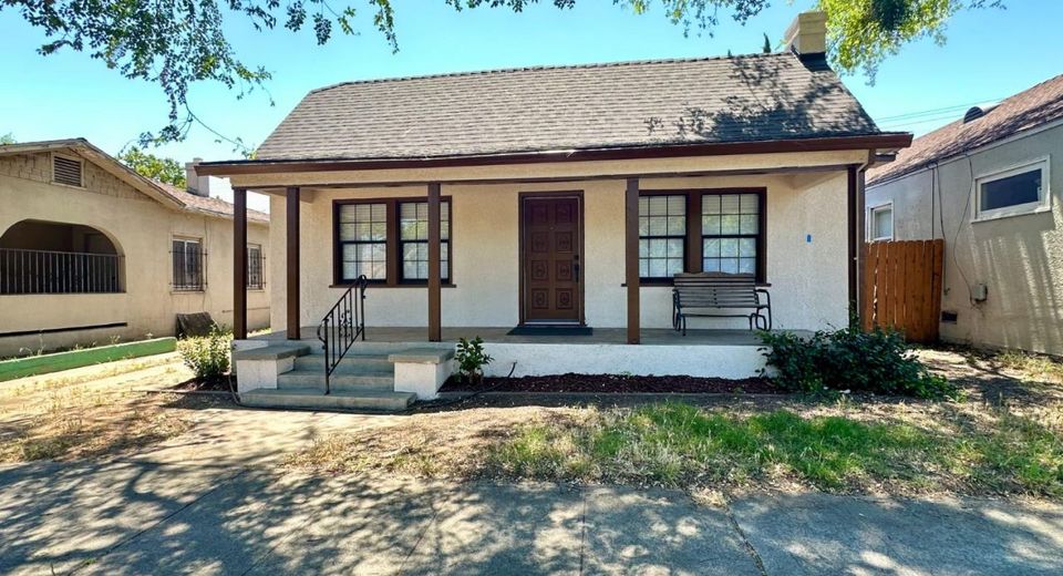1016 X St, Sacramento, CA 95818 Photo
