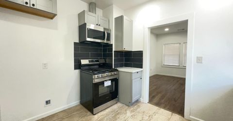 1016 X St, Sacramento, CA 95818 Photo
