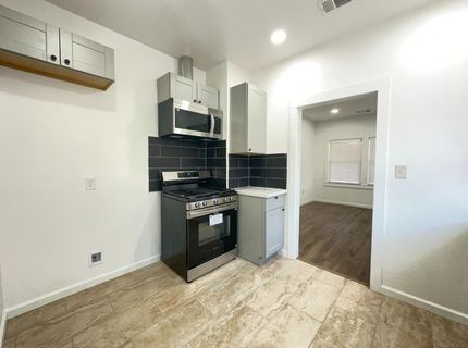 1016 X St, Sacramento, CA 95818 Photo