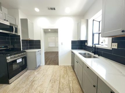 1016 X St, Sacramento, CA 95818 Photo