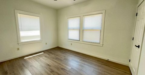 1016 X St, Sacramento, CA 95818 Photo