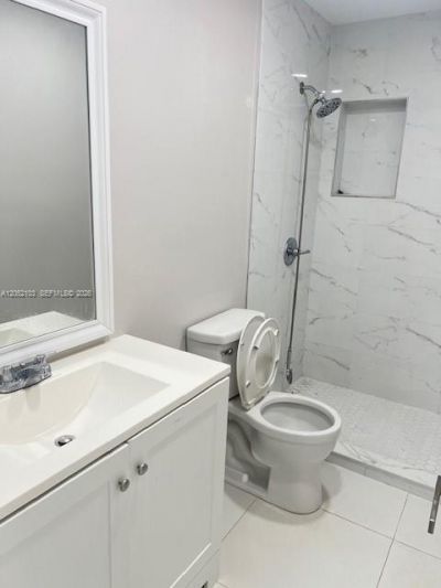 922 NW 2nd St , Unit 2, Miami, FL 33128 Photo