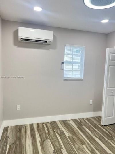 922 NW 2nd St , Unit 2, Miami, FL 33128 Photo