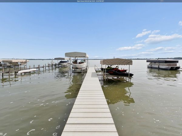 5318 Lakeview Drive, Clear Lake, IA 50428