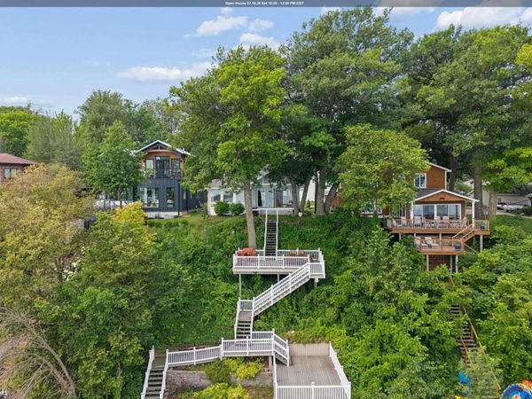 5318 Lakeview Drive, Clear Lake, IA 50428