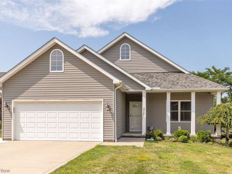 38155 Highgate Bluff Lane, Willoughby, OH 44094 Photo 1