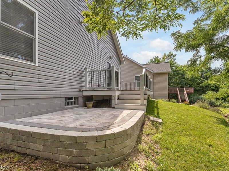 38155 Highgate Bluff Lane, Willoughby, OH 44094 Photo 32