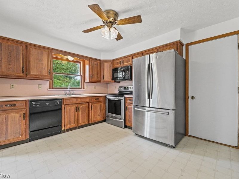 2642 Blake Road, Wadsworth, OH 44281 Photo 16