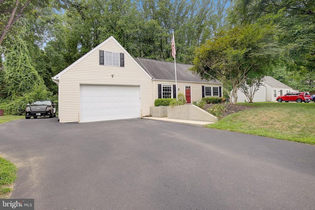 4305 CASSELL BOULEVARD , PRINCE FREDERICK, MD 20678