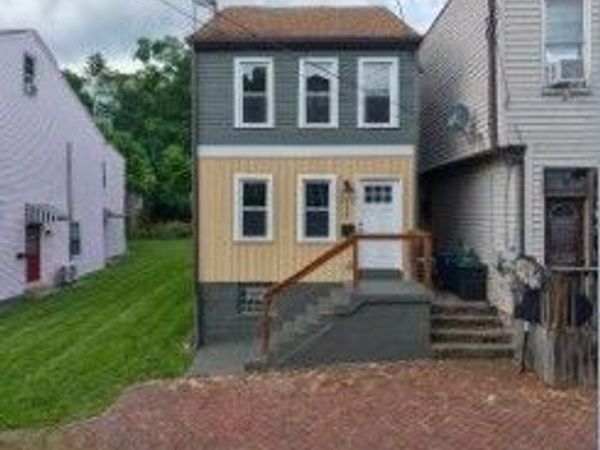 117 Fountain St, Pittsburgh, PA 15212