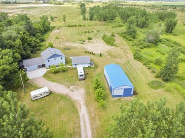 5965 166th Avenue SE, Walcott, ND 58077
