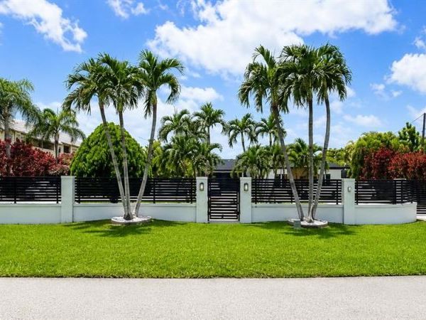 6940 SW 89th Ct, Miami, FL 33173