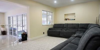 6940 SW 89th Ct, Miami, FL 33173 Photo