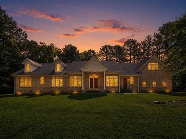 1021 Reaves Drive, Chapel Hill, NC 27516