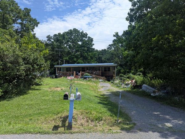 148 Stoneboro Road, Grove City, PA 16127