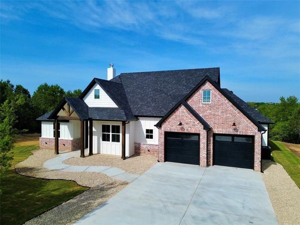 275 Christine's Way, Bluff Dale, TX 76433