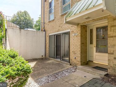 3863 PERSIMMON CIRCLE , FAIRFAX, VA 22031