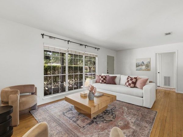 1609 Larkwood DR, Austin, TX 78723