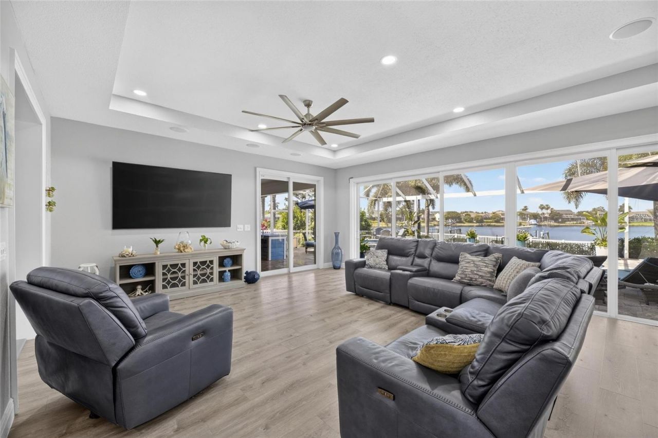 5216 Point Harbor Lane, Apollo Beach, FL 33572 Photo
