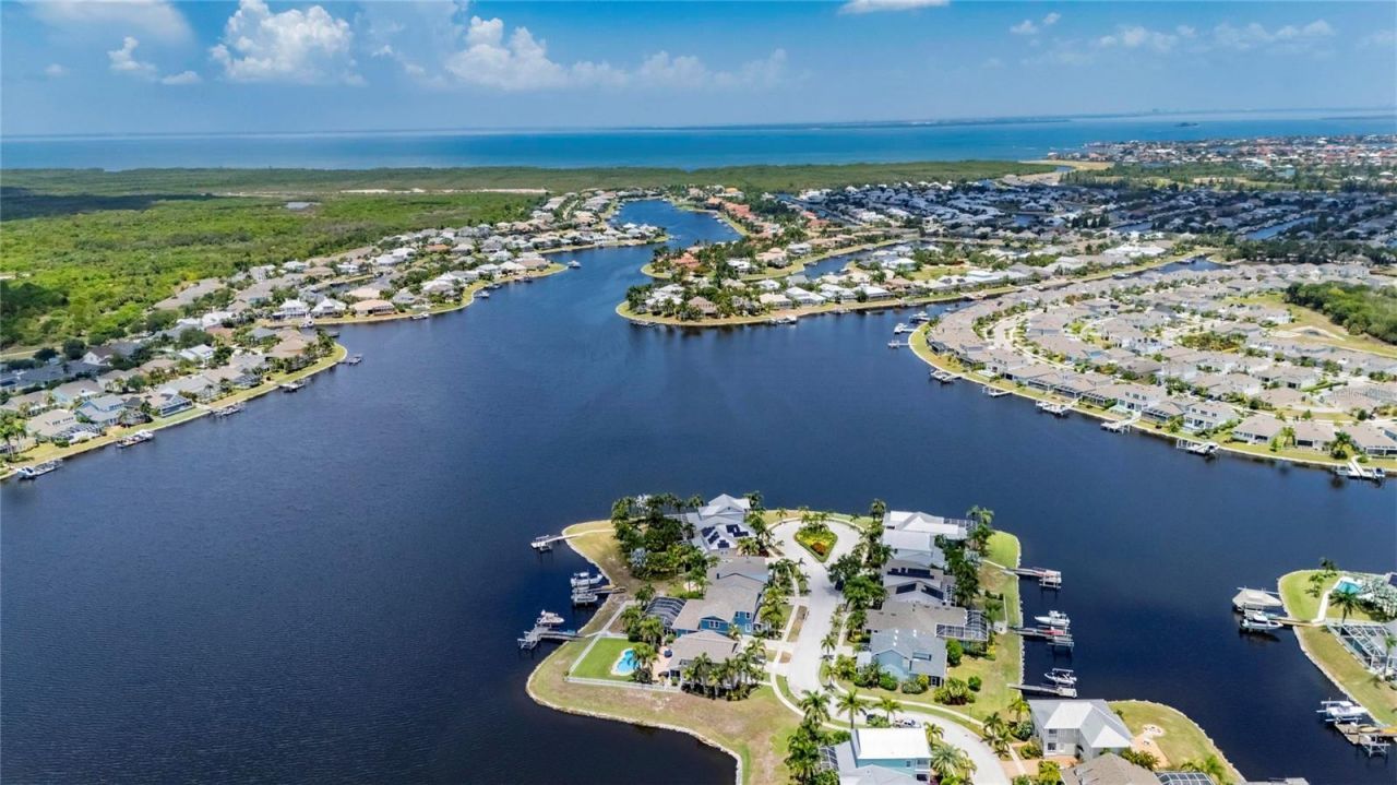 5216 Point Harbor Lane, Apollo Beach, FL 33572 Photo