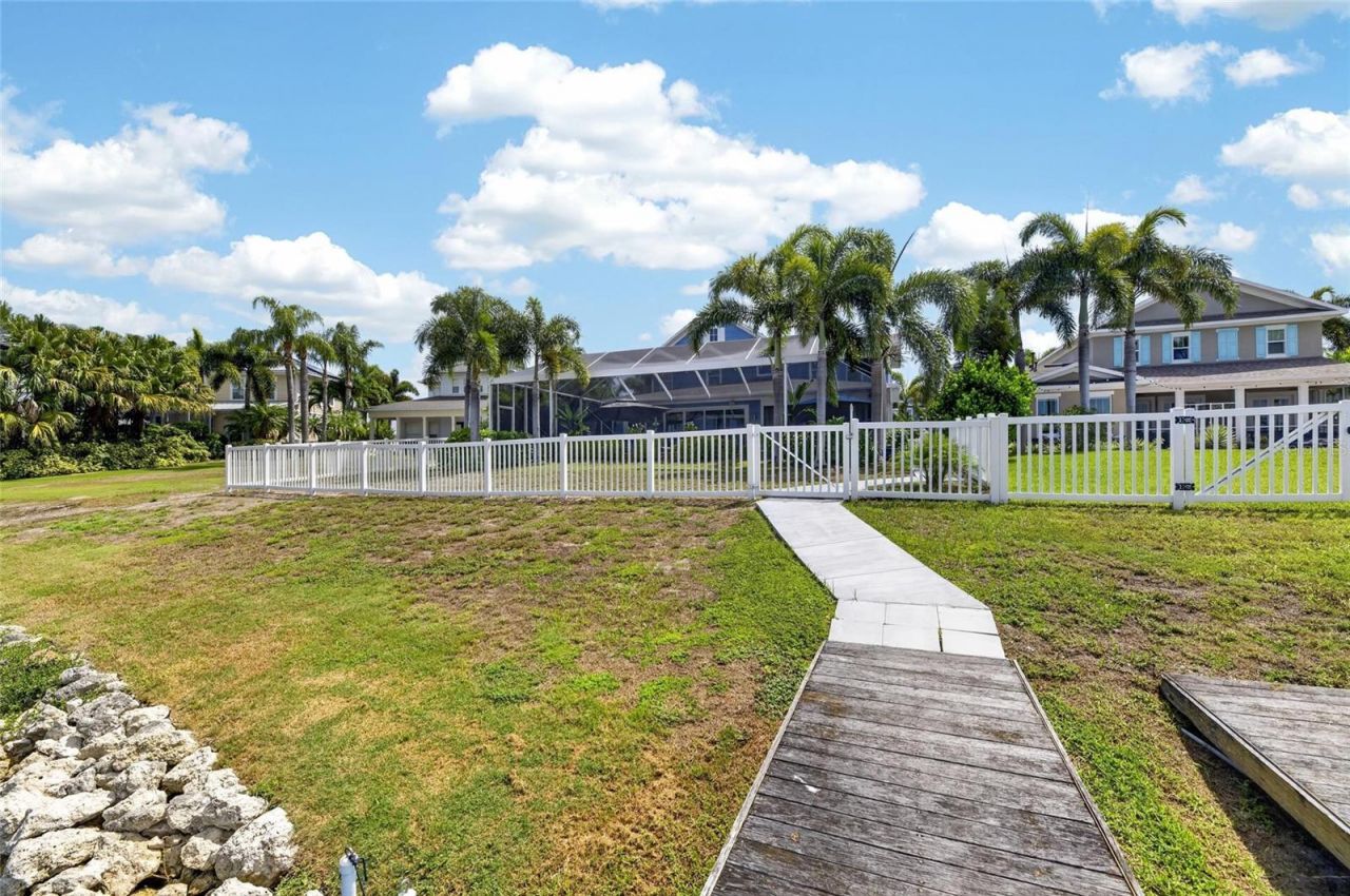 5216 Point Harbor Lane, Apollo Beach, FL 33572 Photo