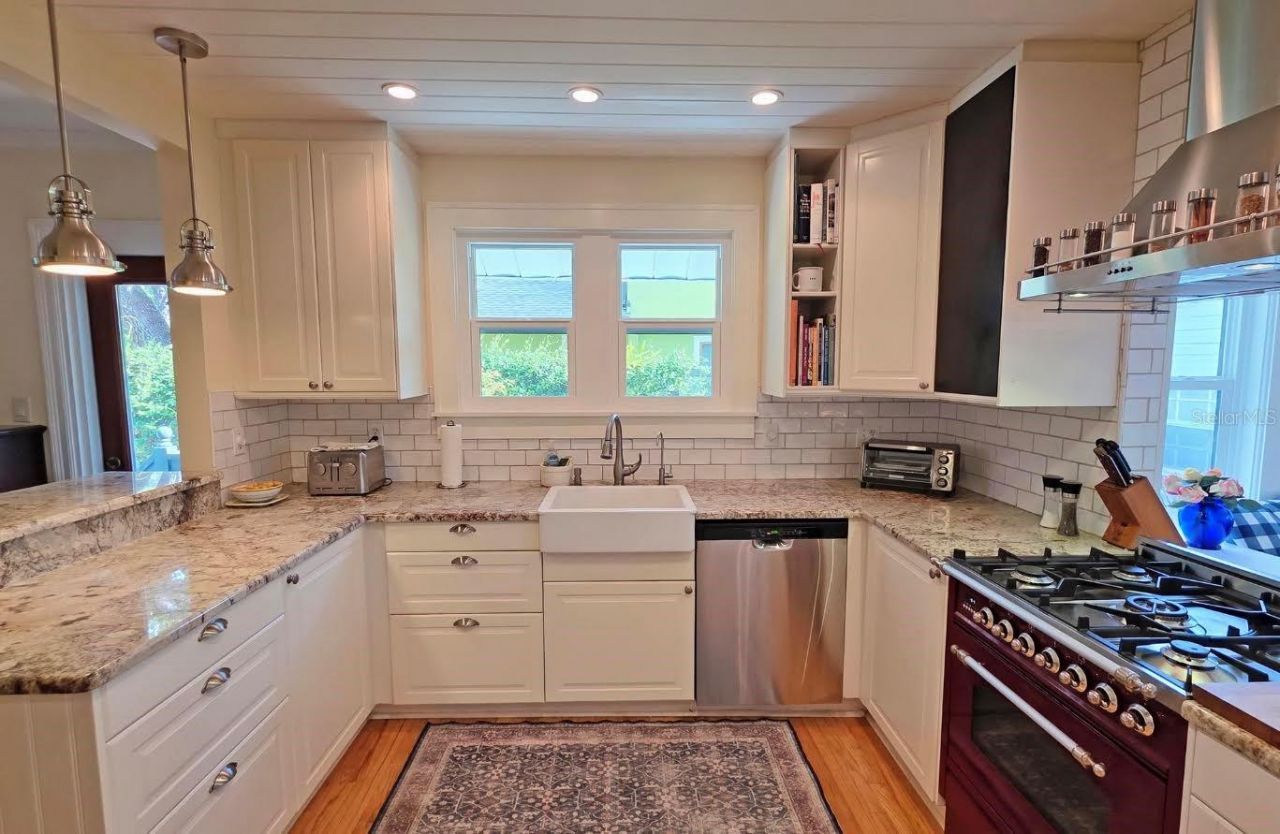 2310 Hickory Avenue, Sarasota, FL 34234 Photo