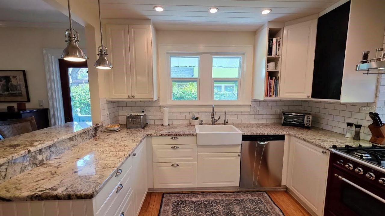 2310 Hickory Avenue, Sarasota, FL 34234 Photo