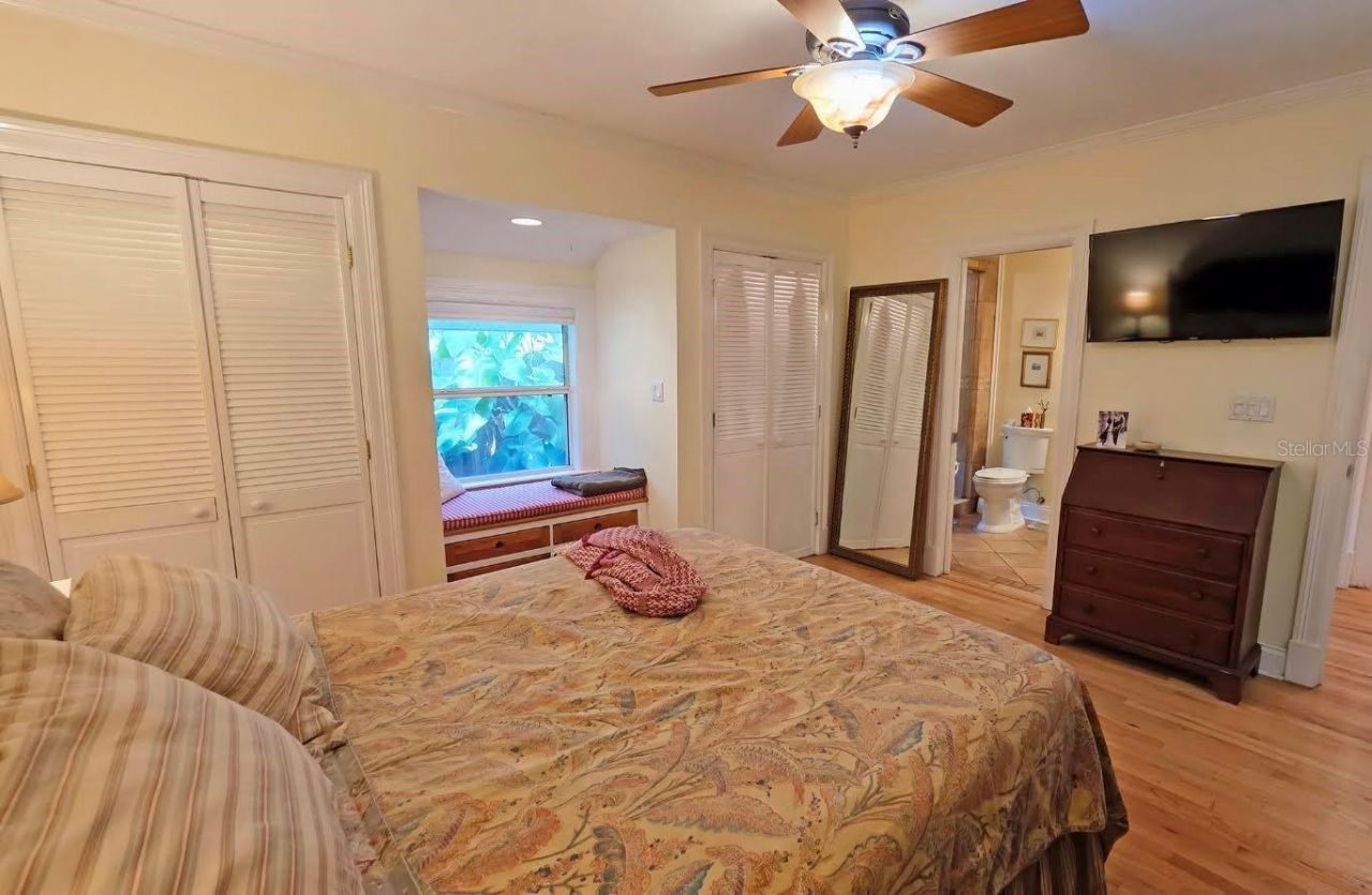 2310 Hickory Avenue, Sarasota, FL 34234 Photo