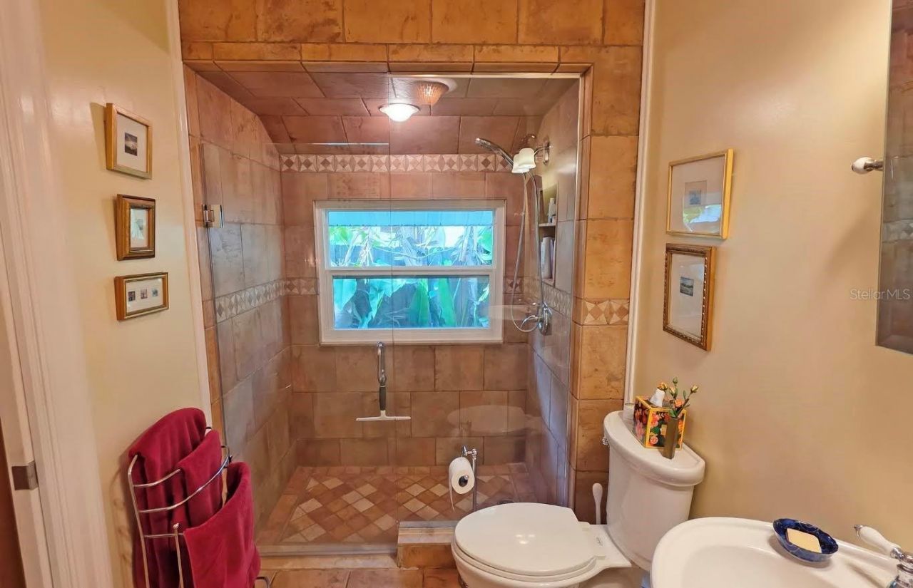 2310 Hickory Avenue, Sarasota, FL 34234 Photo