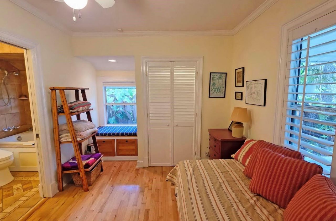 2310 Hickory Avenue, Sarasota, FL 34234 Photo