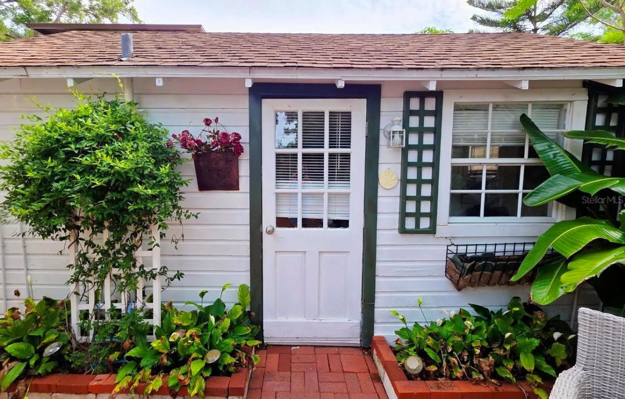 2310 Hickory Avenue, Sarasota, FL 34234 Photo