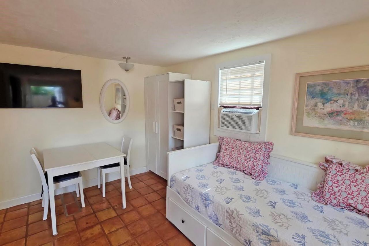 2310 Hickory Avenue, Sarasota, FL 34234 Photo