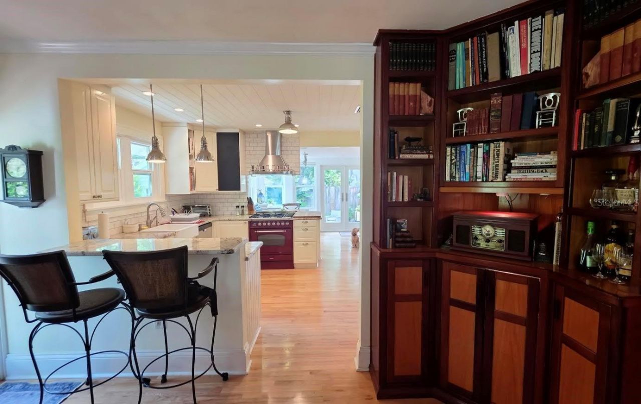 2310 Hickory Avenue, Sarasota, FL 34234 Photo