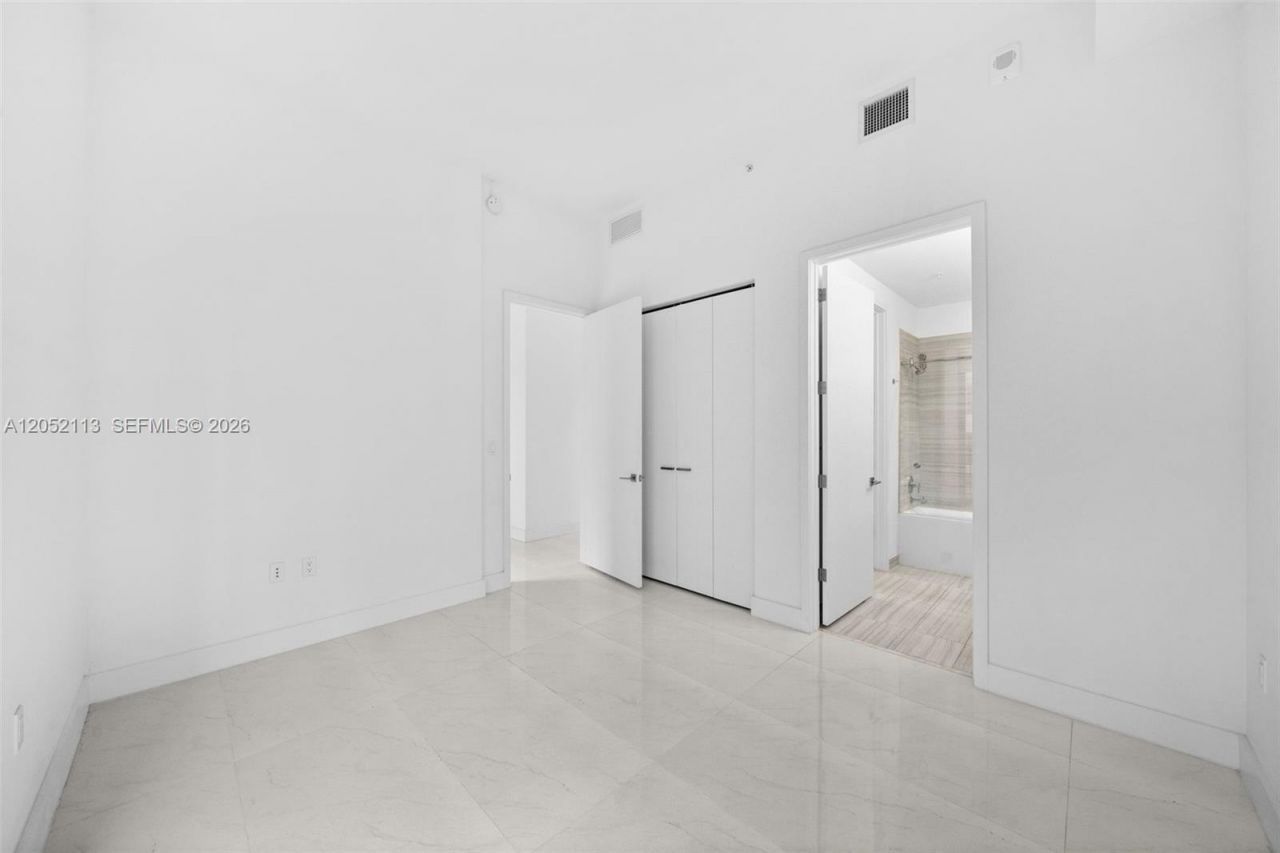 301 Altara Ave , Unit 205, Coral Gables, FL 33146 Photo