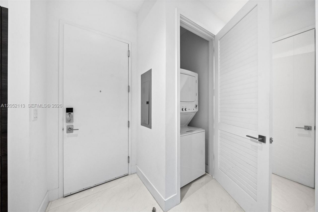301 Altara Ave , Unit 205, Coral Gables, FL 33146 Photo