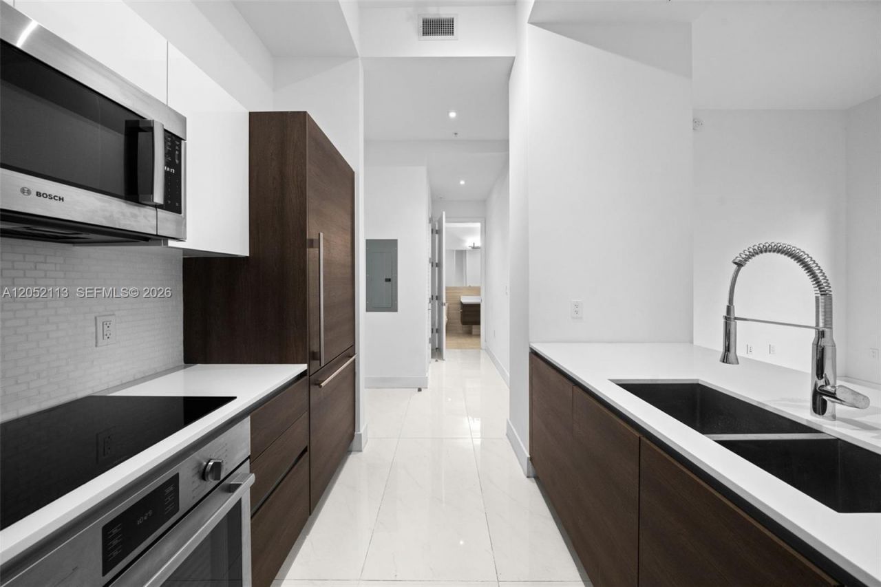 301 Altara Ave , Unit 205, Coral Gables, FL 33146 Photo