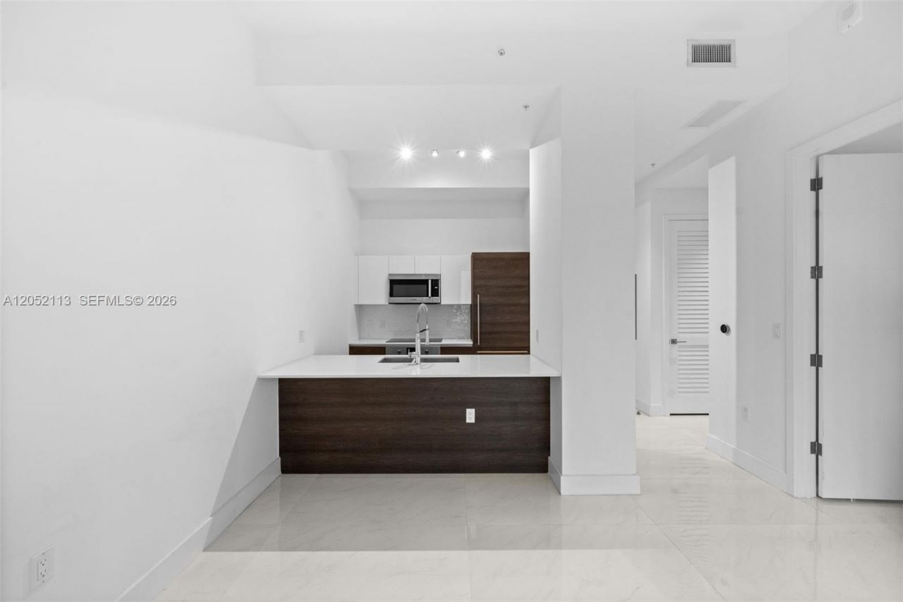 301 Altara Ave , Unit 205, Coral Gables, FL 33146 Photo