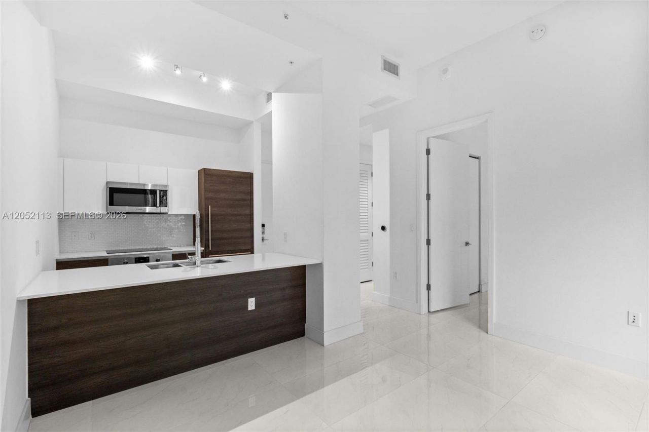 301 Altara Ave , Unit 205, Coral Gables, FL 33146 Photo