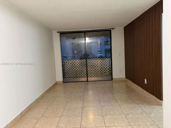 8145 NW 7th St , Unit 111, Miami, FL 33126