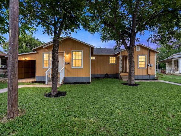706 W WINNIPEG AVE, San Antonio, TX 78225