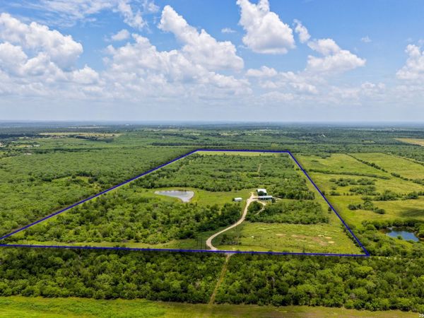 2249 LONG RD, Lockhart, TX 78644