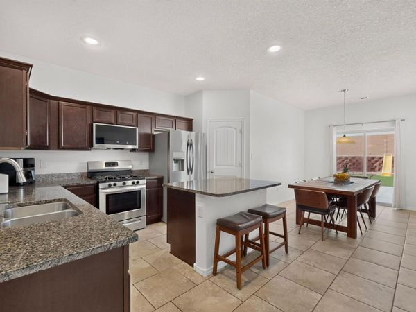 5929 Sandoval Drive NE, Rio Rancho, NM 87144