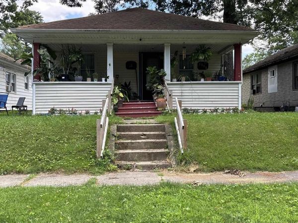 1330 N Brookfield Street, South Bend, IN 46628