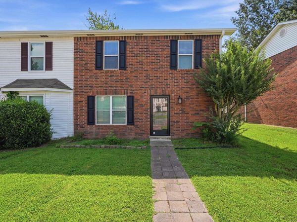 200 Pine Forest Drive, Maumelle, AR 72113