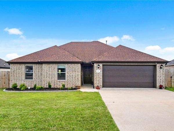 803 Mulberry Street , Gravette, AR 72736